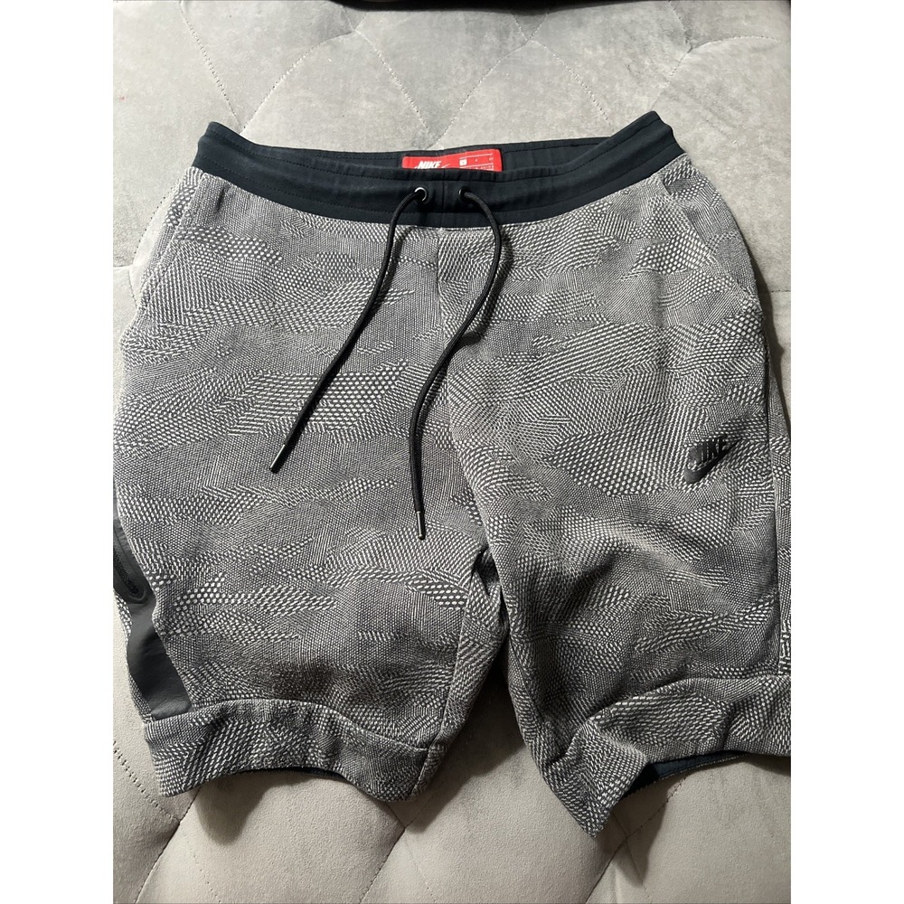 Men's Boys Small Nike Shorts With Pockets